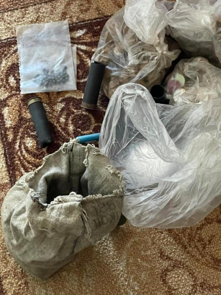 Подозреваемый в незаконном хранении пороха, мака и частей рыбы калуги задержан полицией на Сахалине